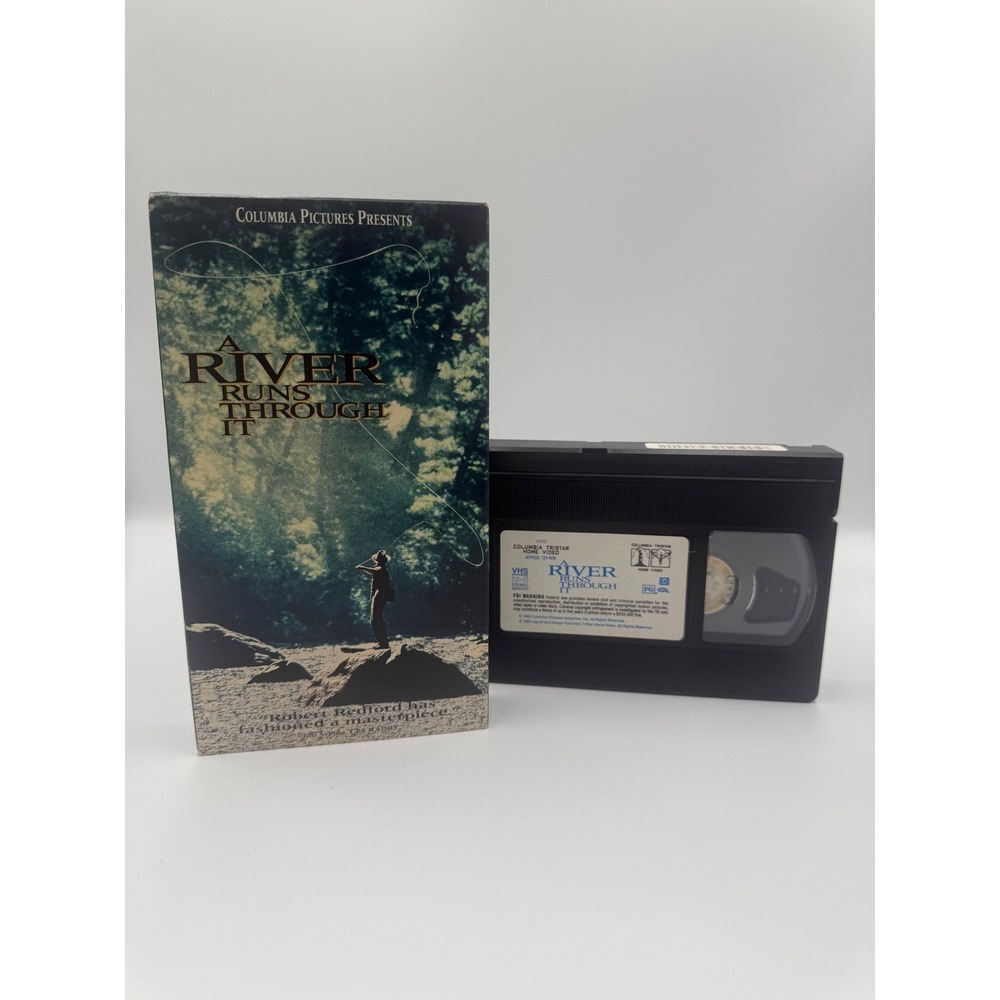 A River Runs Through It VHS 1993 Columbia Tristar Robert Redford Brad Pitt Drama